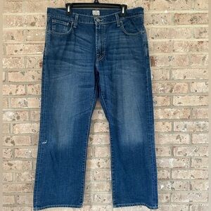 Southern Tide Relaxed Fit Vintage Jeans men’s size 35/30